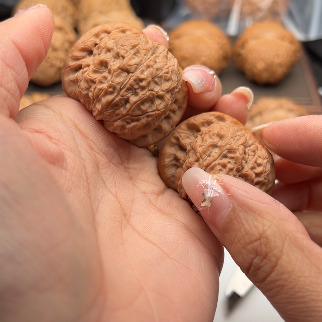 文玩核桃把件血麒麟40