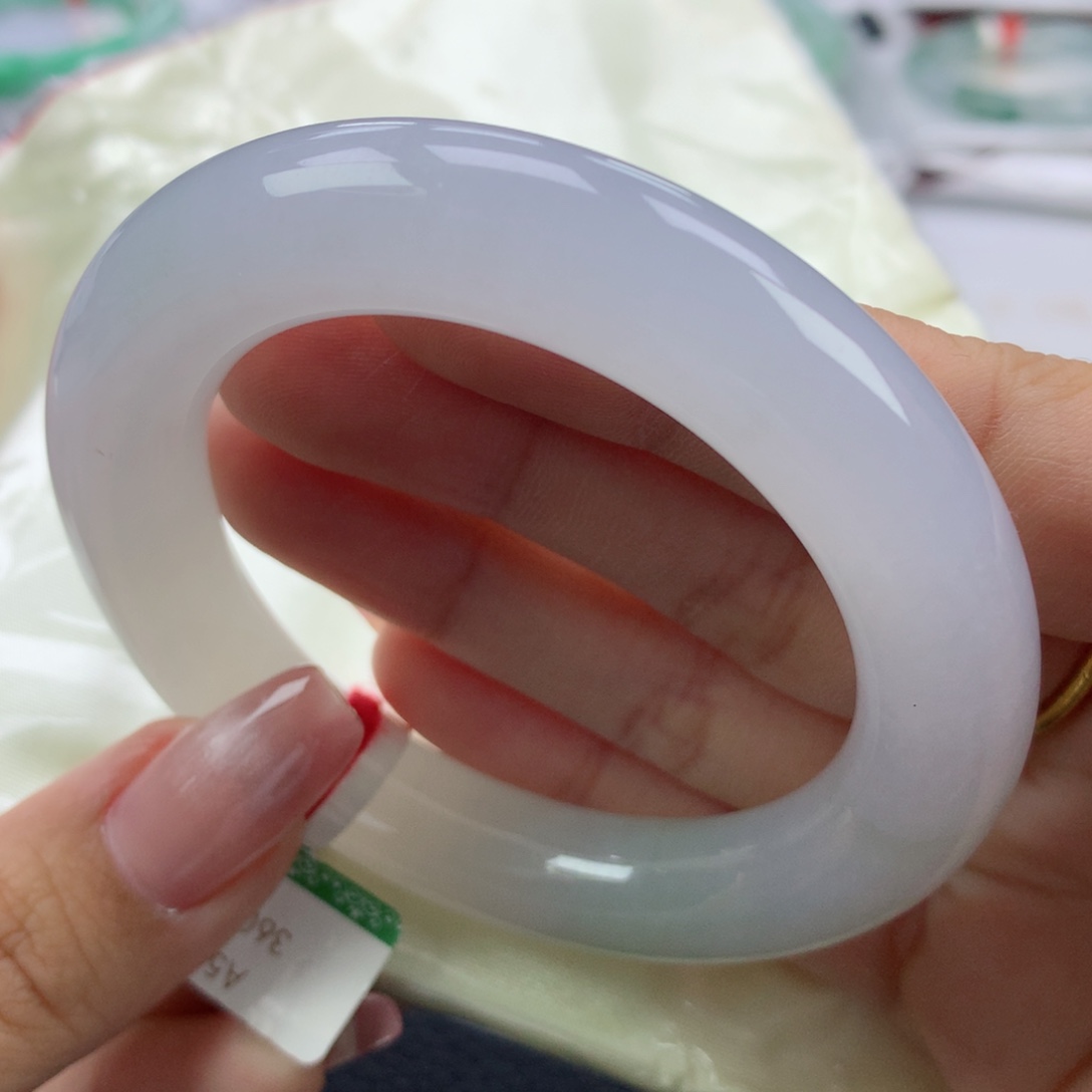 翡翠手镯未镶嵌53.6圆