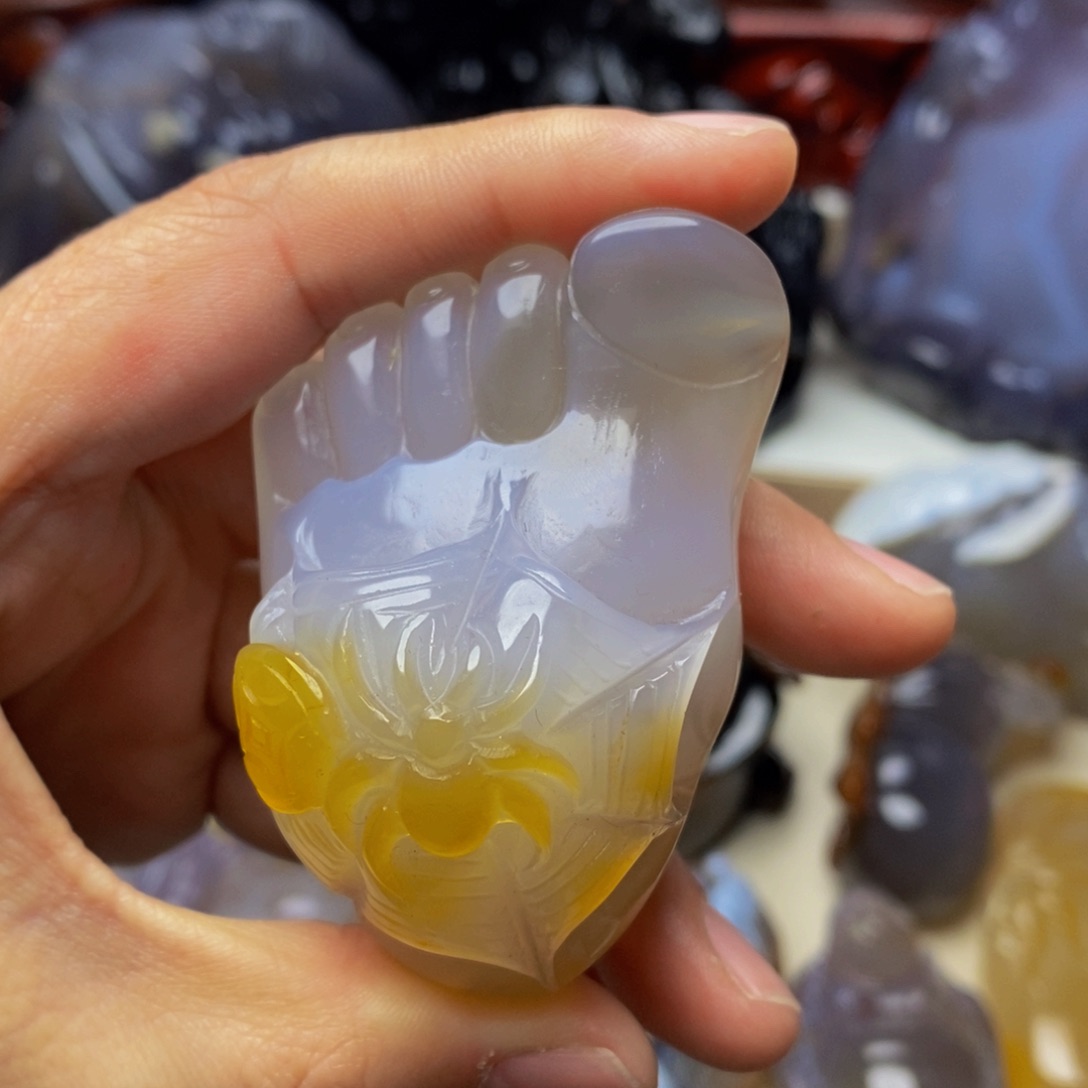 玛瑙/玉髓手把件未镶嵌