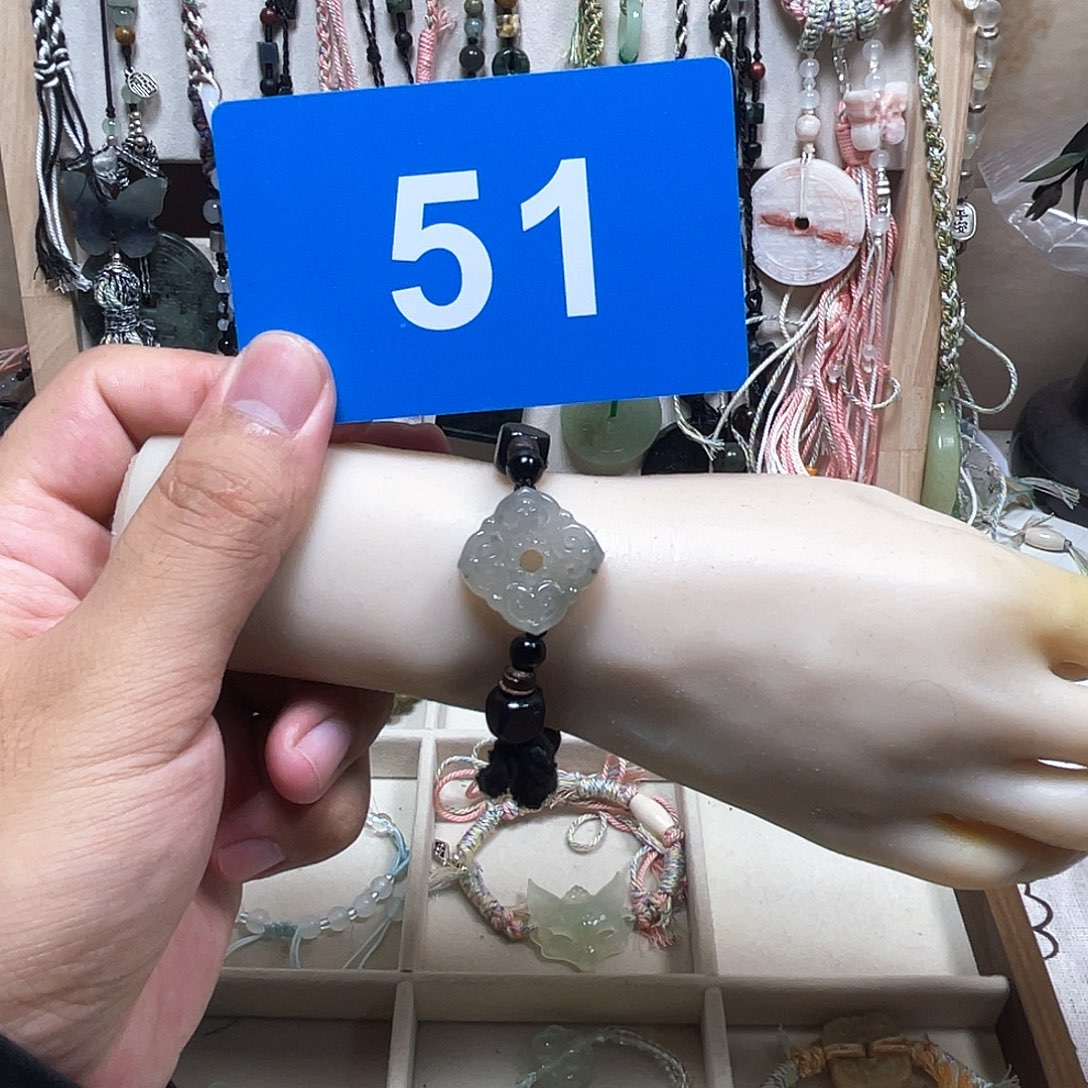 合金蛇纹石玉颈饰