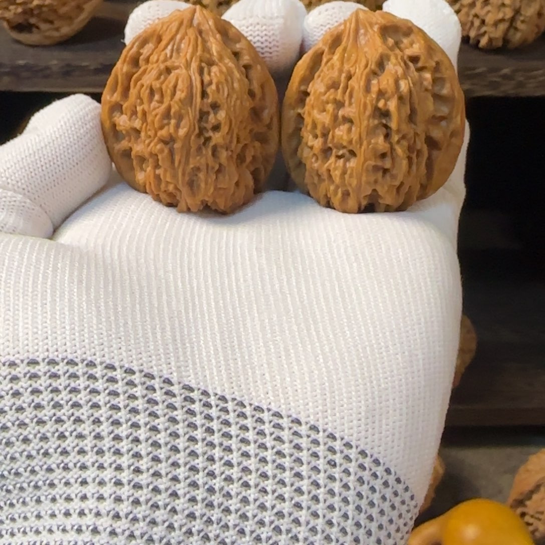 文玩核桃把件南将石37高桩带黄点