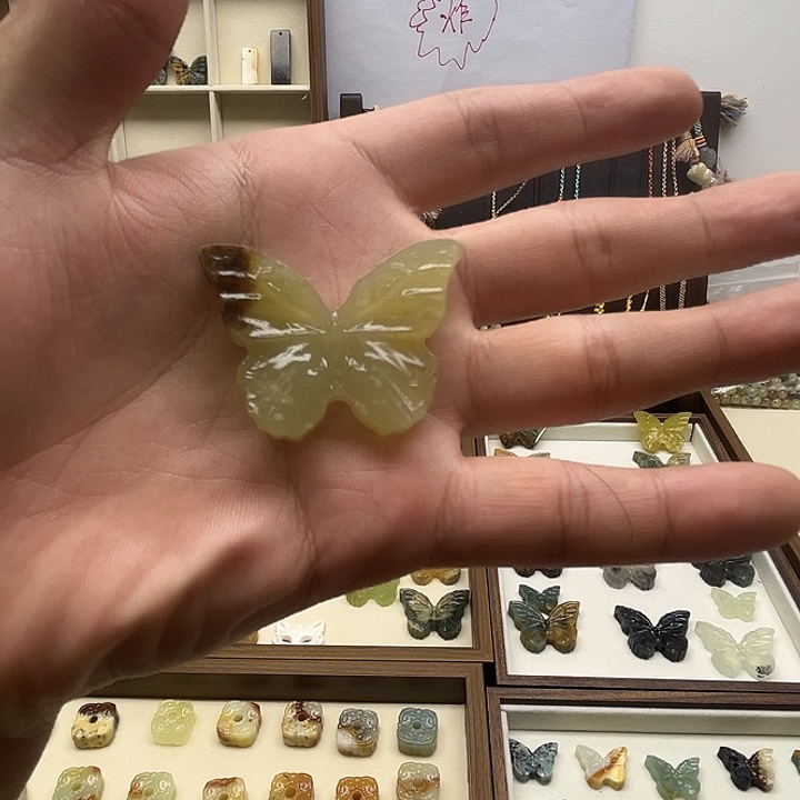 蛇纹石玉合金颈饰