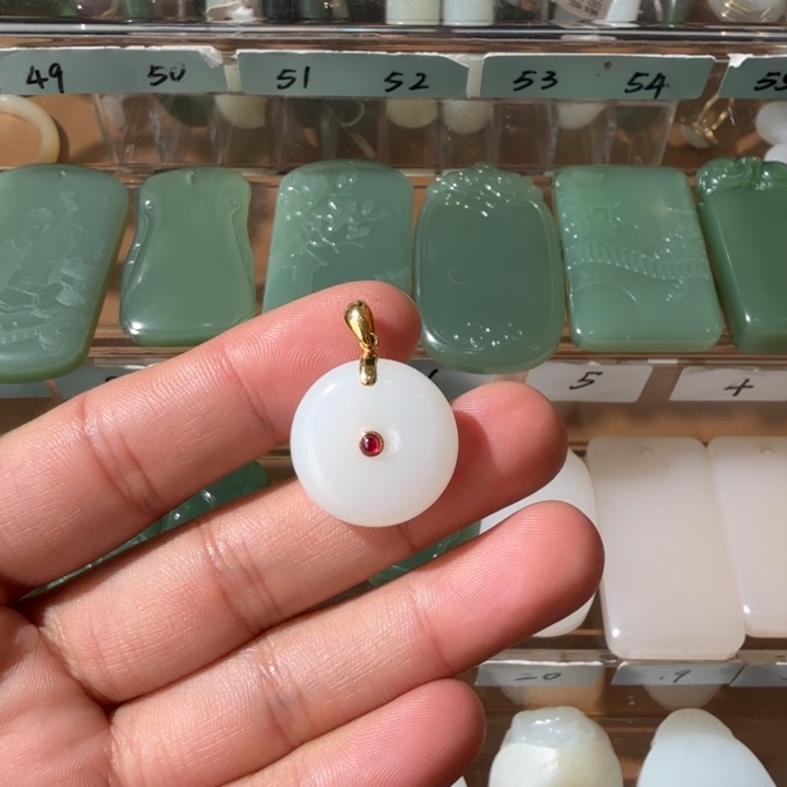 和田玉颈饰18K金镶嵌新疆和田玉平安扣（活动价）