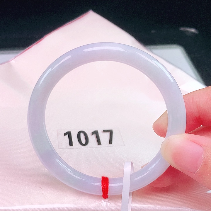 翡翠未镶嵌手镯（圆镯）翡翠手镯