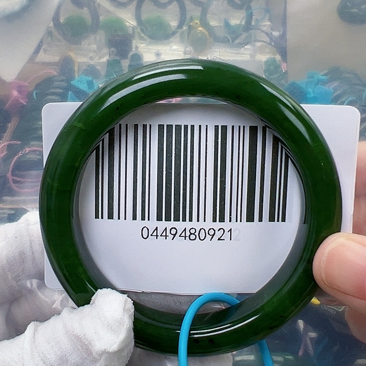 未镶嵌手镯和田玉包容57