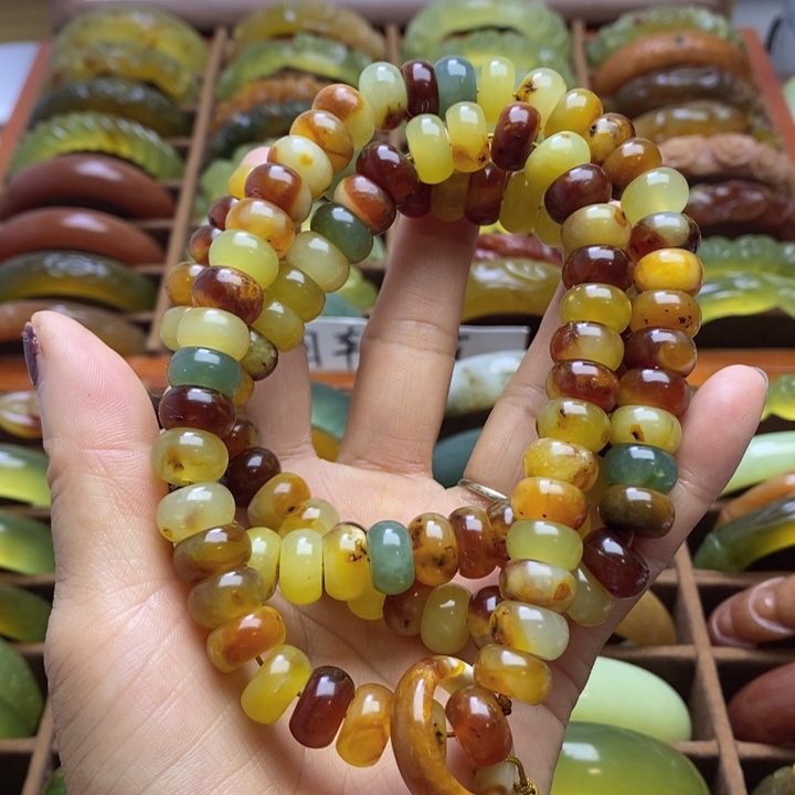 未镶嵌蛇纹石玉手链