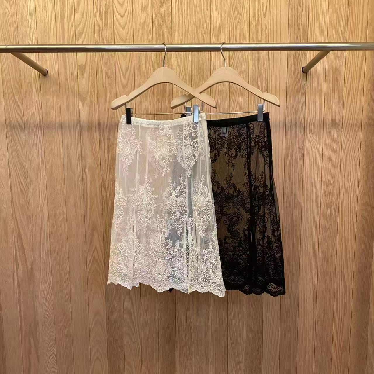 【no退no换】芳芳在韩国 东大门正品代购/CH家/刺绣蕾丝半身裙