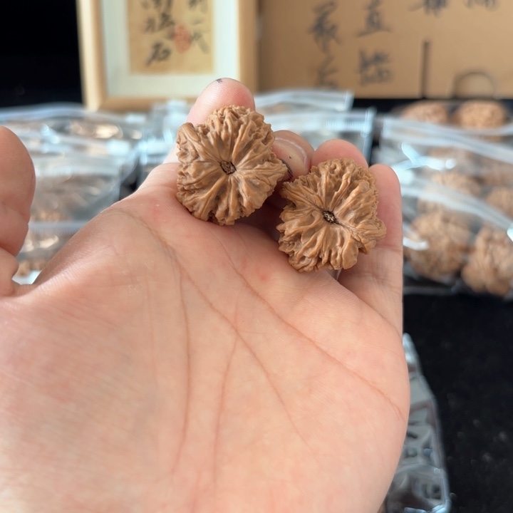 文玩核桃吊坠?南将