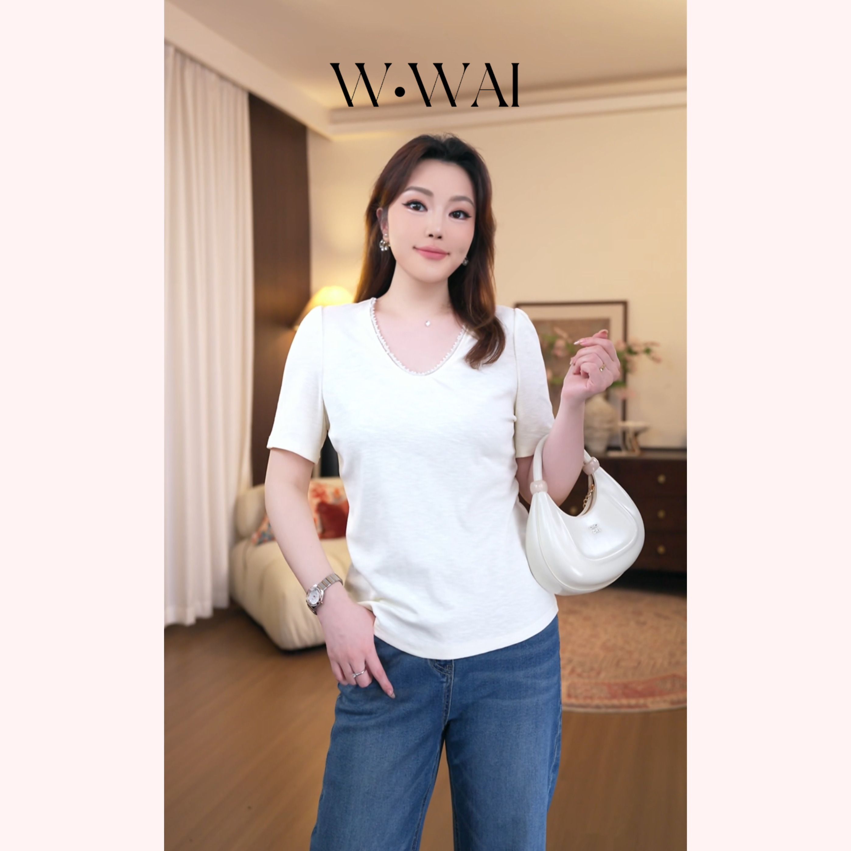 【泡芙小姐】显瘦百搭精致V领短袖上衣 X62S403