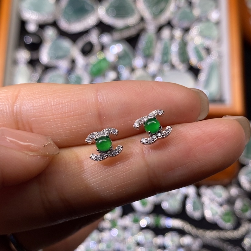 【闪购商品】翡翠颈饰未镶嵌天然