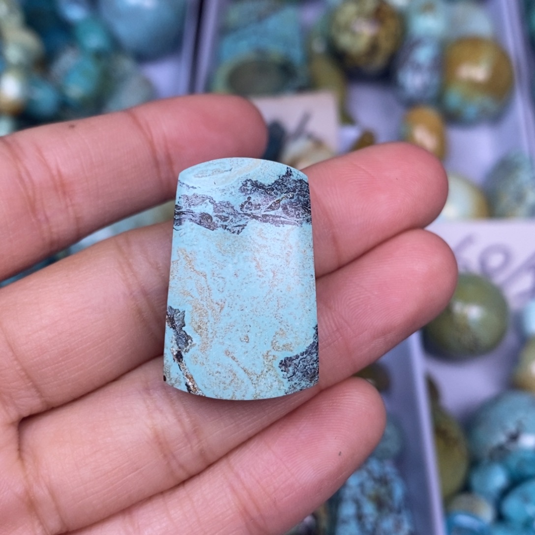 绿松石未镶嵌挂件