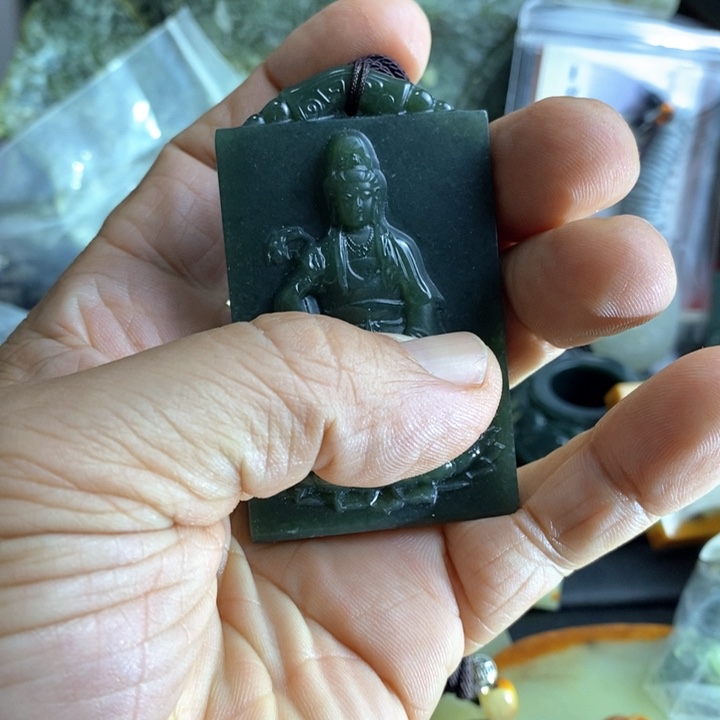 南***松和田玉（糖玉）未镶嵌珠宝奇石