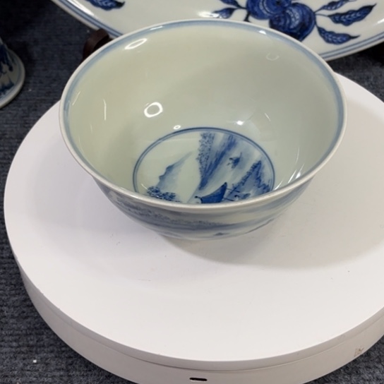 古***风一个亲花人物故事大碗