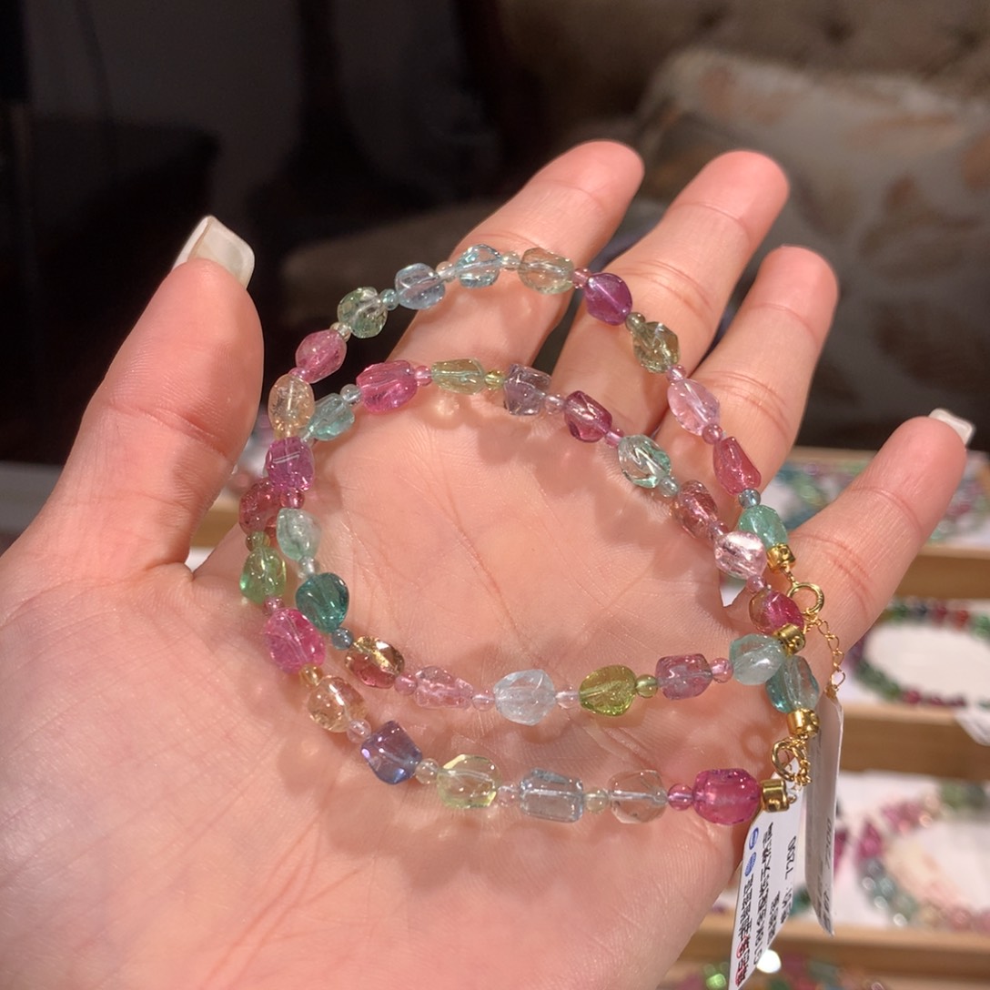 碧玺多样性发货一件未镶嵌