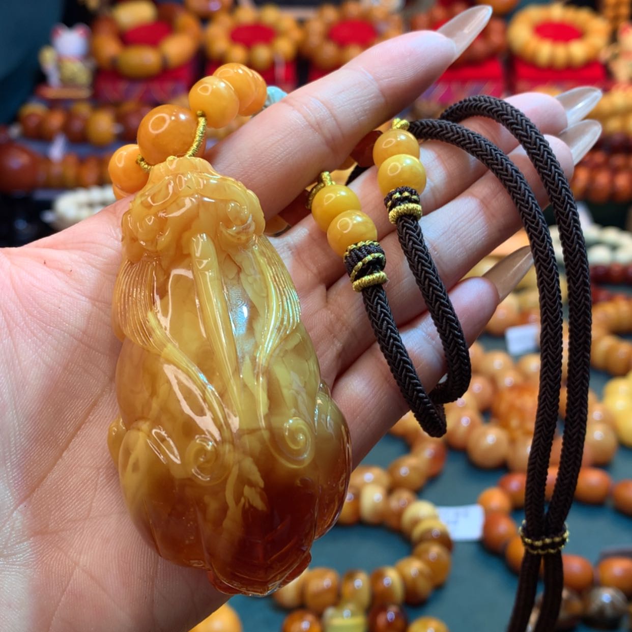 【闪购商品】琥珀吊坠(赠链)未镶嵌