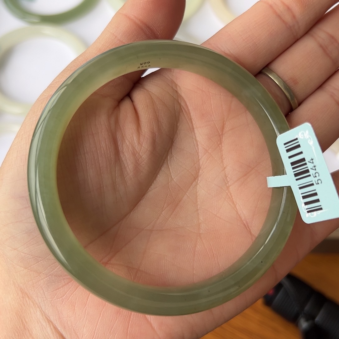 和田玉未镶嵌手镯大**重