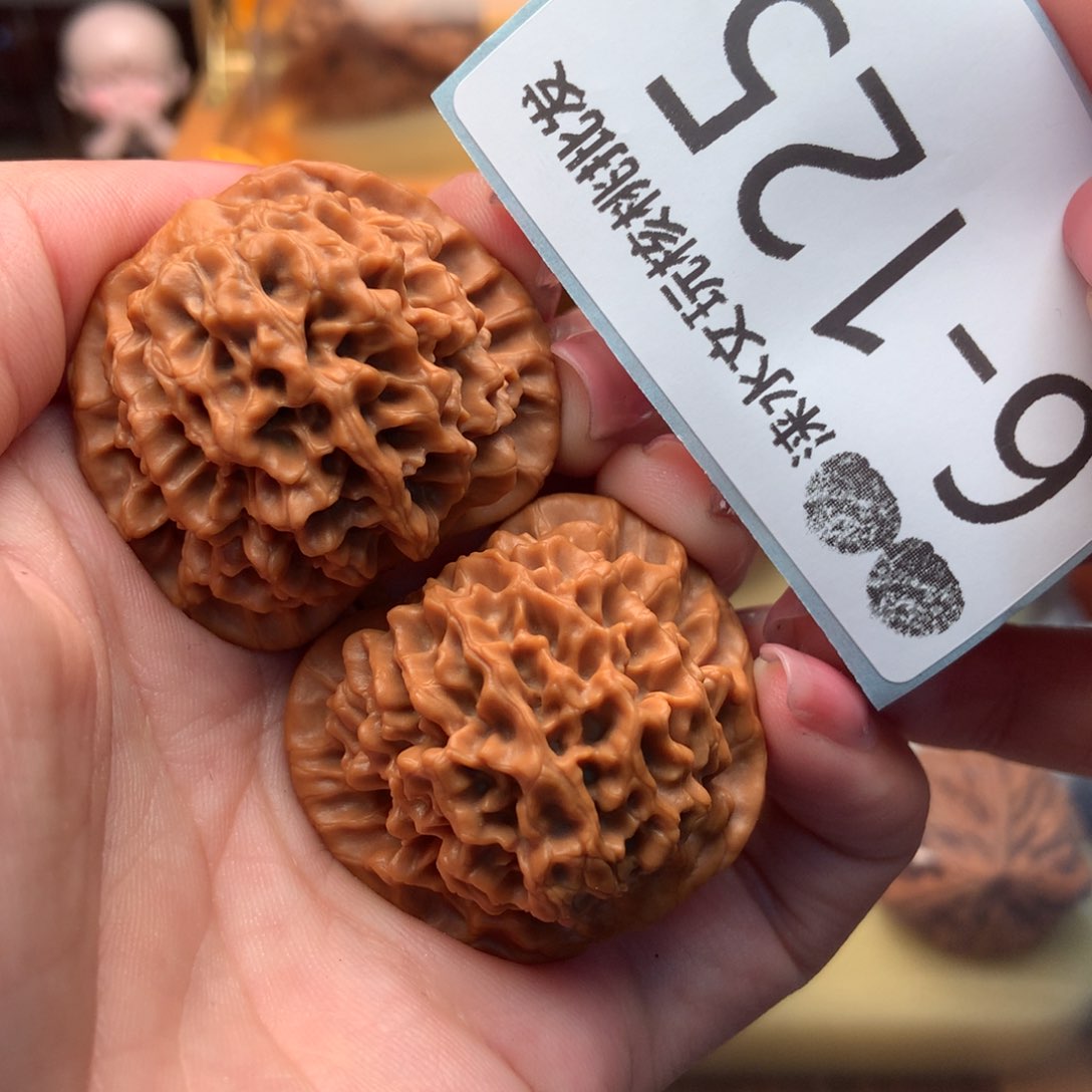 文玩核桃把件38秦闷