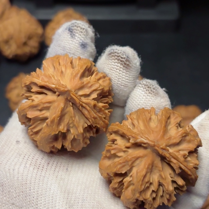 文玩核桃吊坠大*秦岭灯笼61