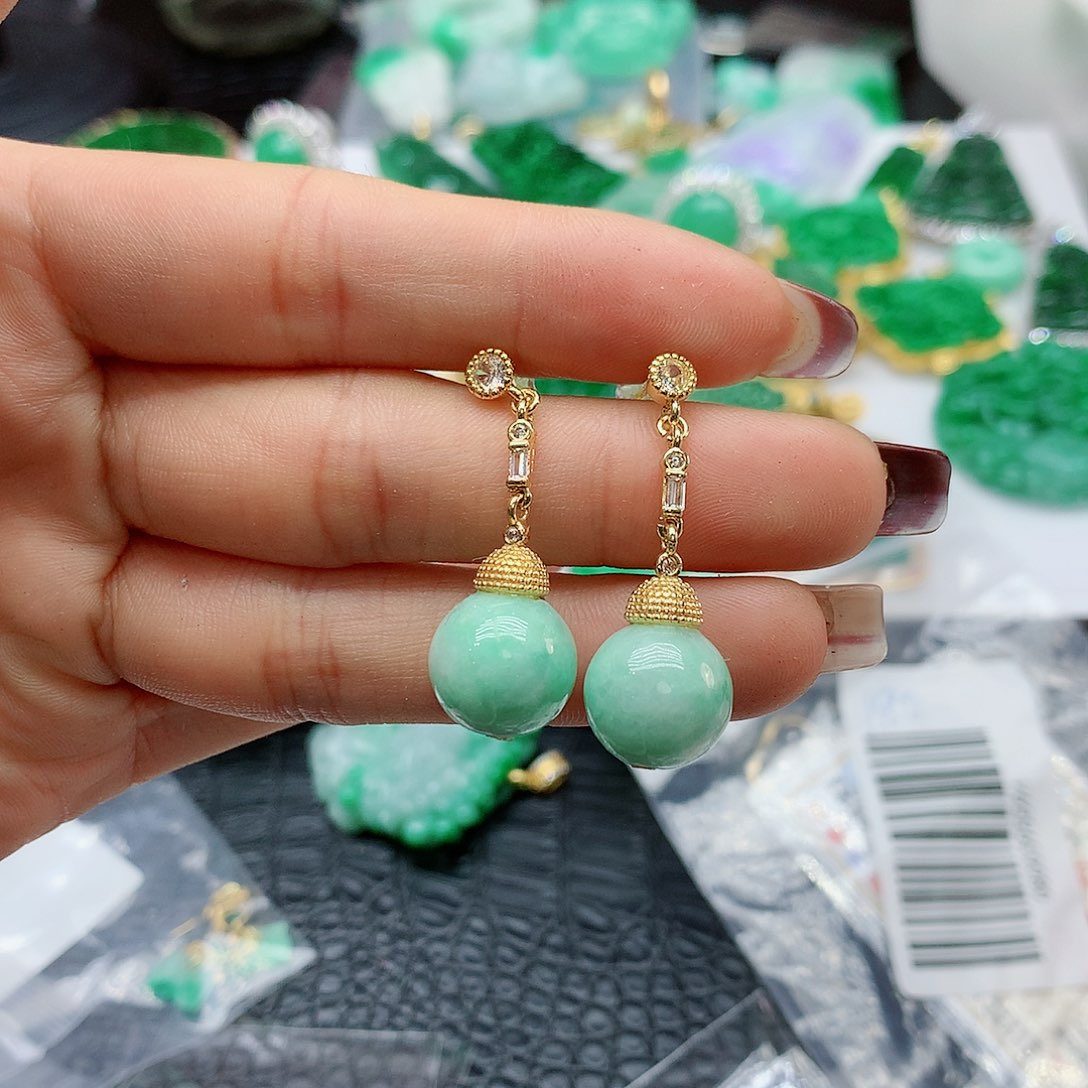 【闪购商品】翡翠耳饰未镶嵌，