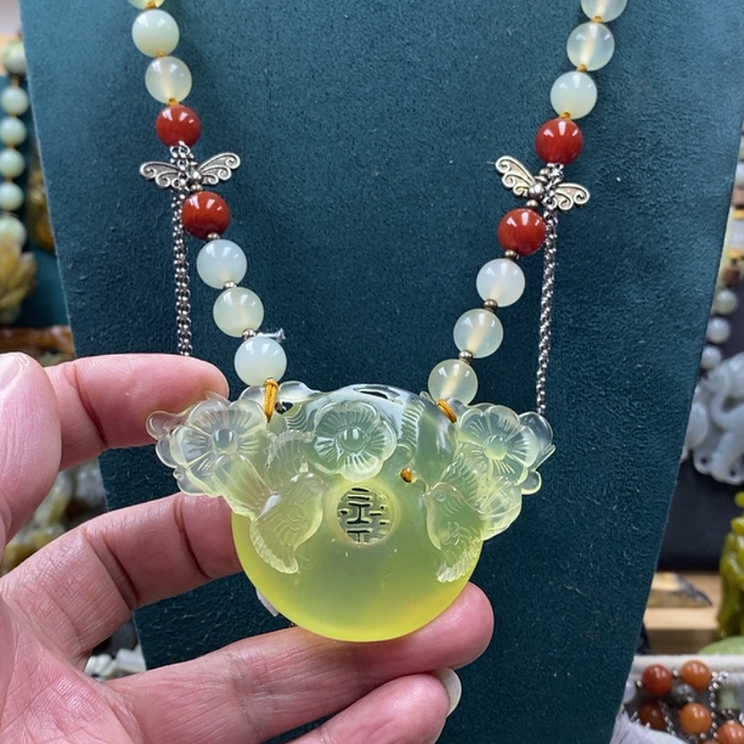 【闪购商品】蛇纹石玉吊坠未镶嵌