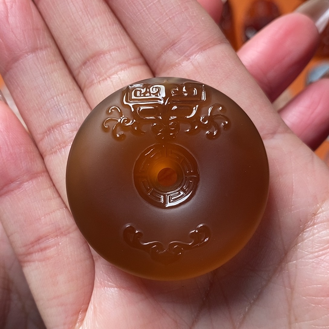 玛瑙/玉髓未镶嵌颈饰面包扣