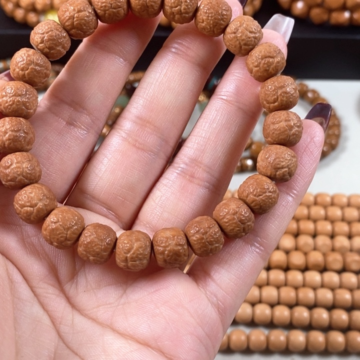 猴头核桃吊坠猴头雕刻饕餮纹