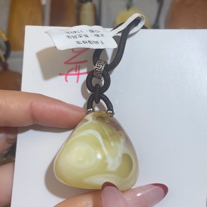 定制琥珀未镶嵌琥珀