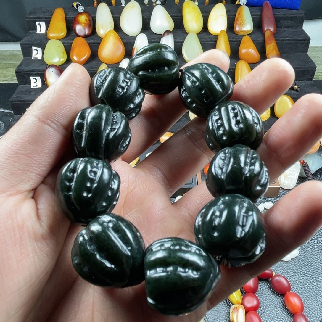 和田玉吊坠(赠链)未镶嵌