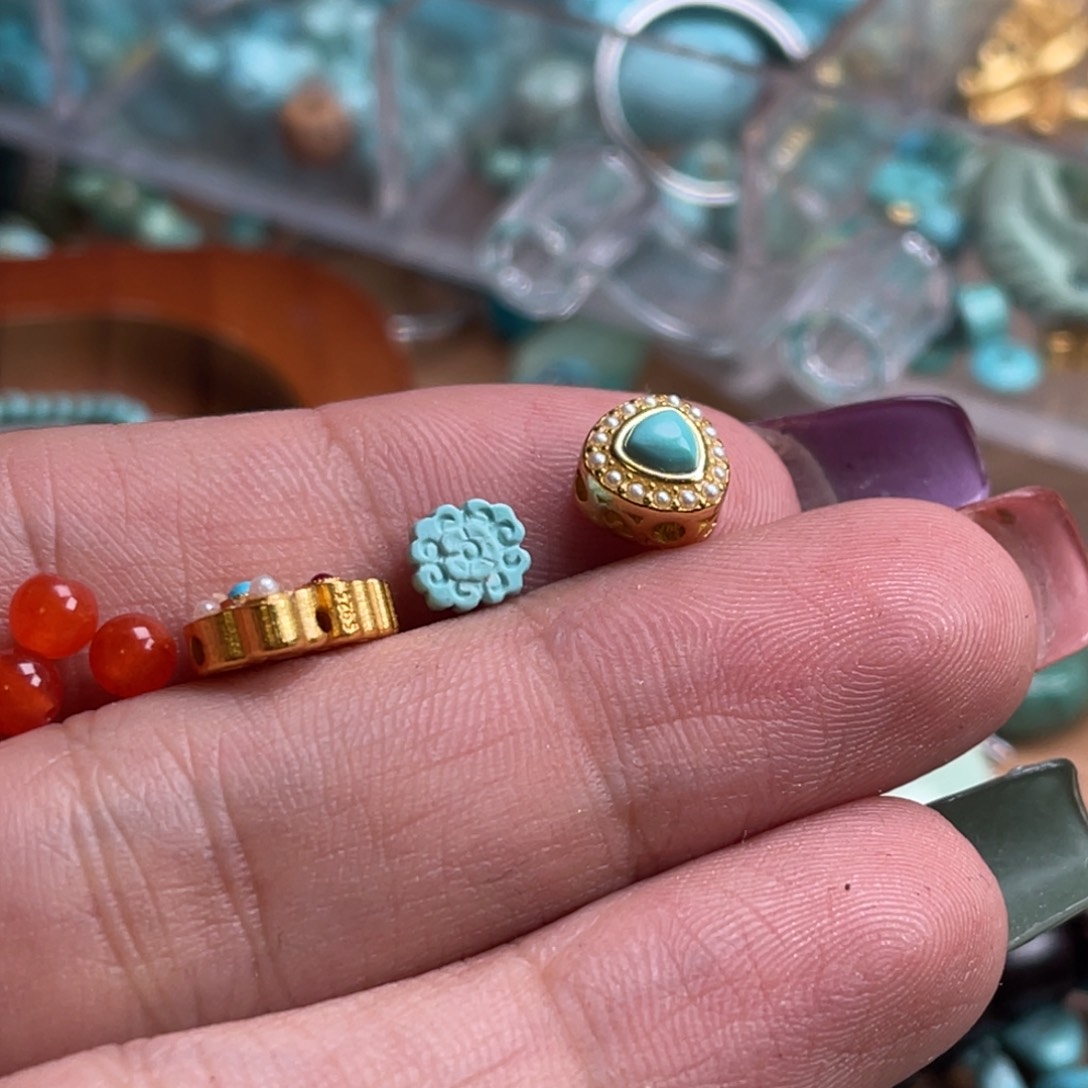 未镶嵌玛瑙/玉髓珠宝奇石子*