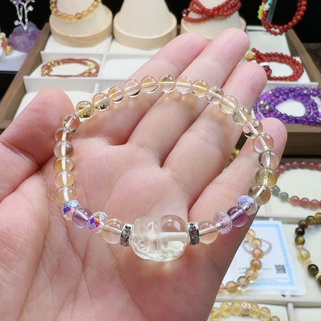 水晶手链未镶嵌黄水晶貔貅