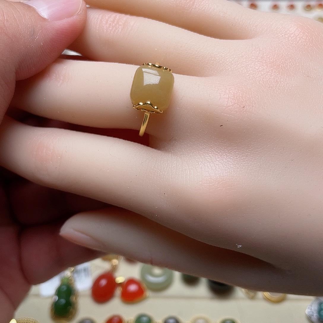 和田玉戒指银S925镶嵌