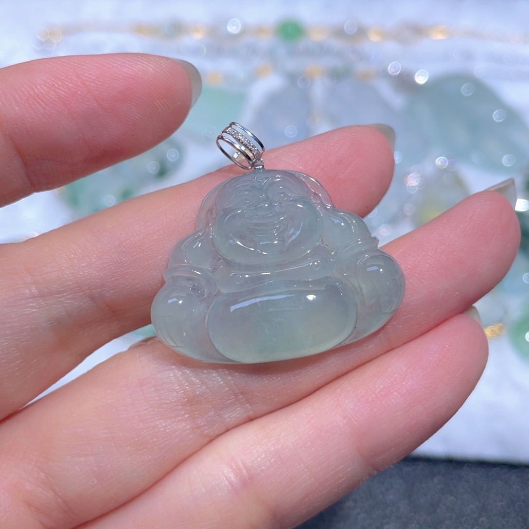 翡翠18K金镶嵌颈饰翡翠