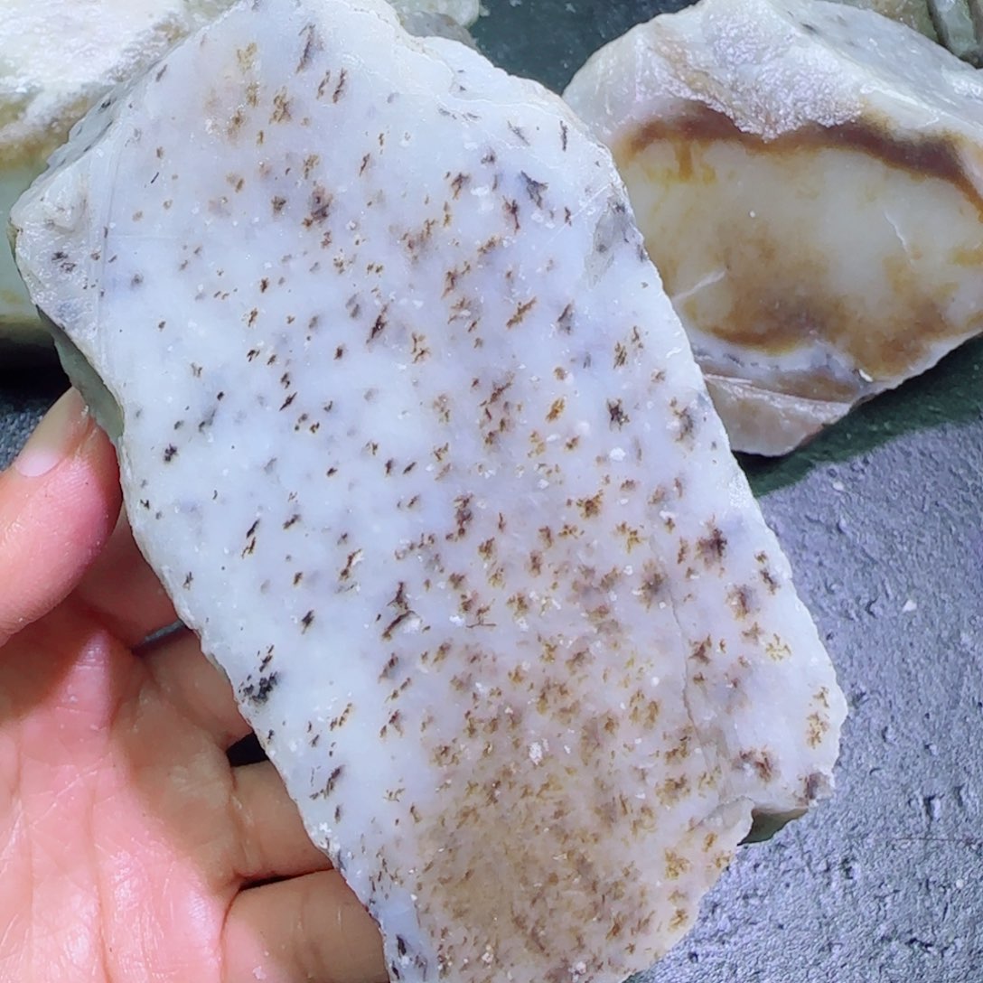 和田玉未镶嵌珠宝半成品