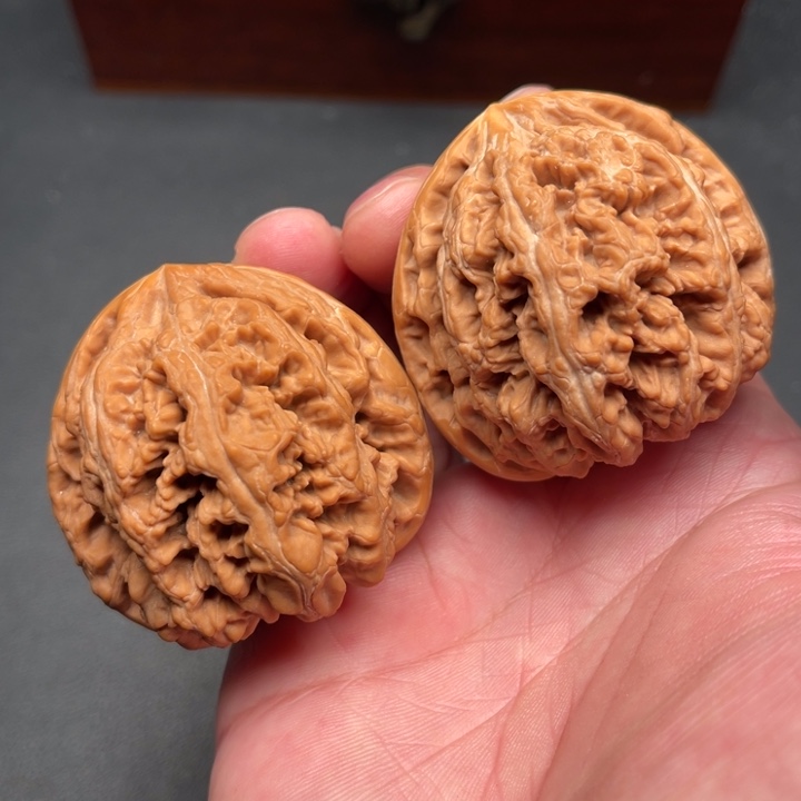 文玩核桃把件大粗筋