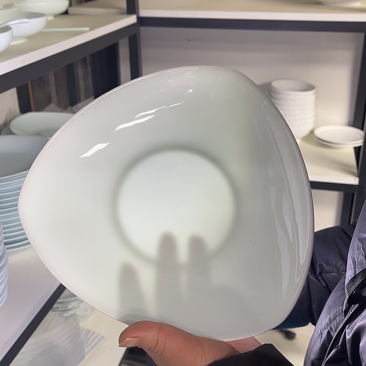 瓷片青瓷8.5英寸桃心盘两个，微瑕包邮