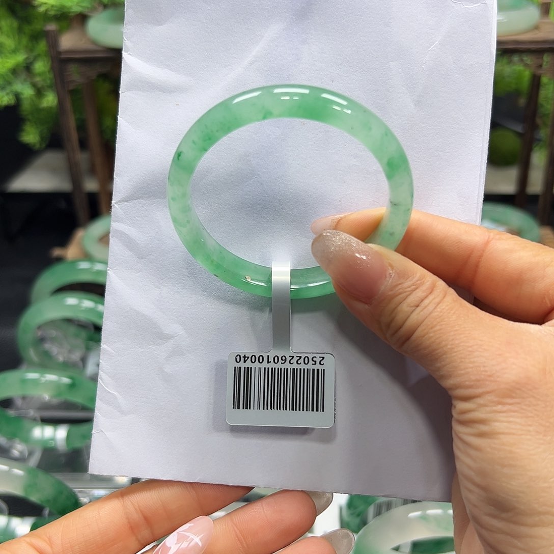 石英质玉手镯未镶嵌淼淼