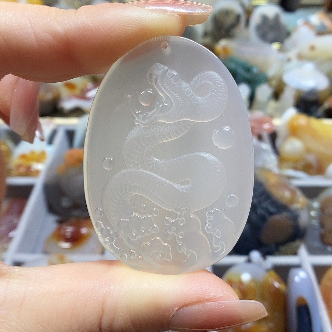 玛瑙/玉髓颈饰未镶嵌