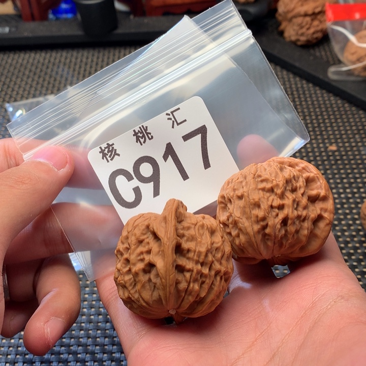 吊坠文玩核桃金麒麟