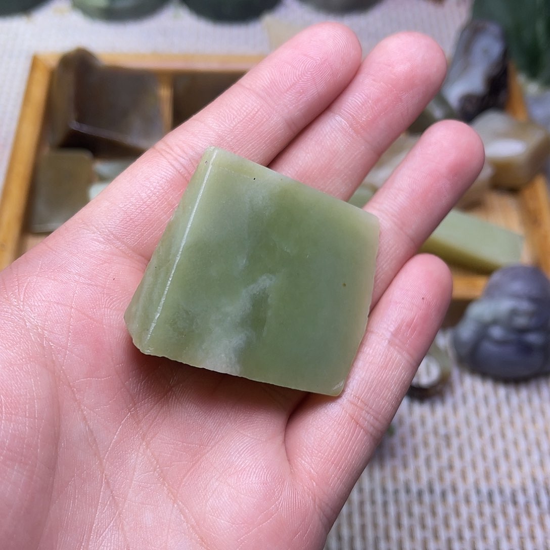未镶嵌和田玉珠宝半成品