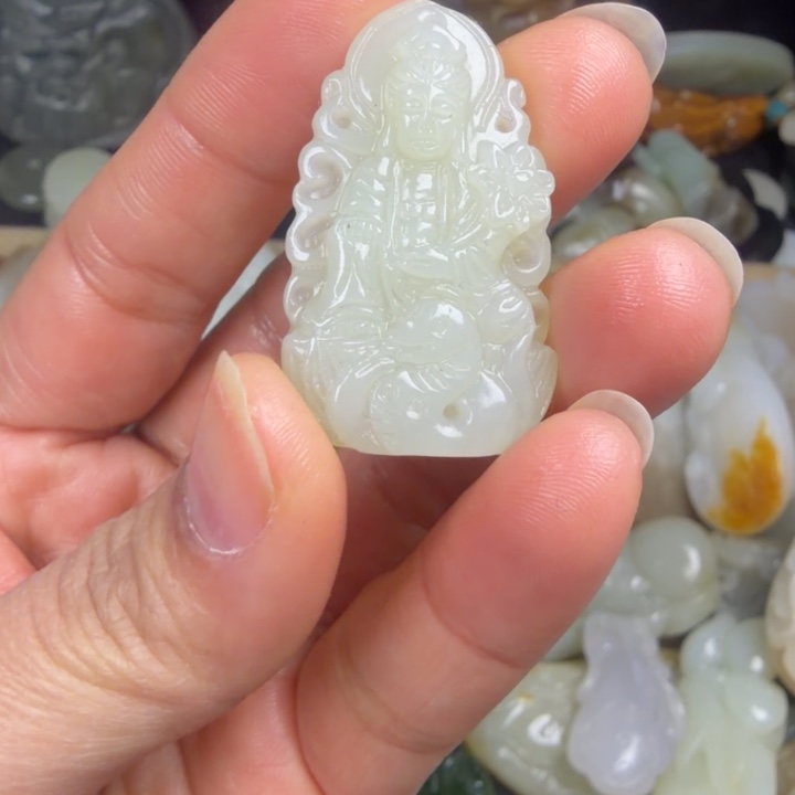 和田玉未镶嵌珠宝奇石