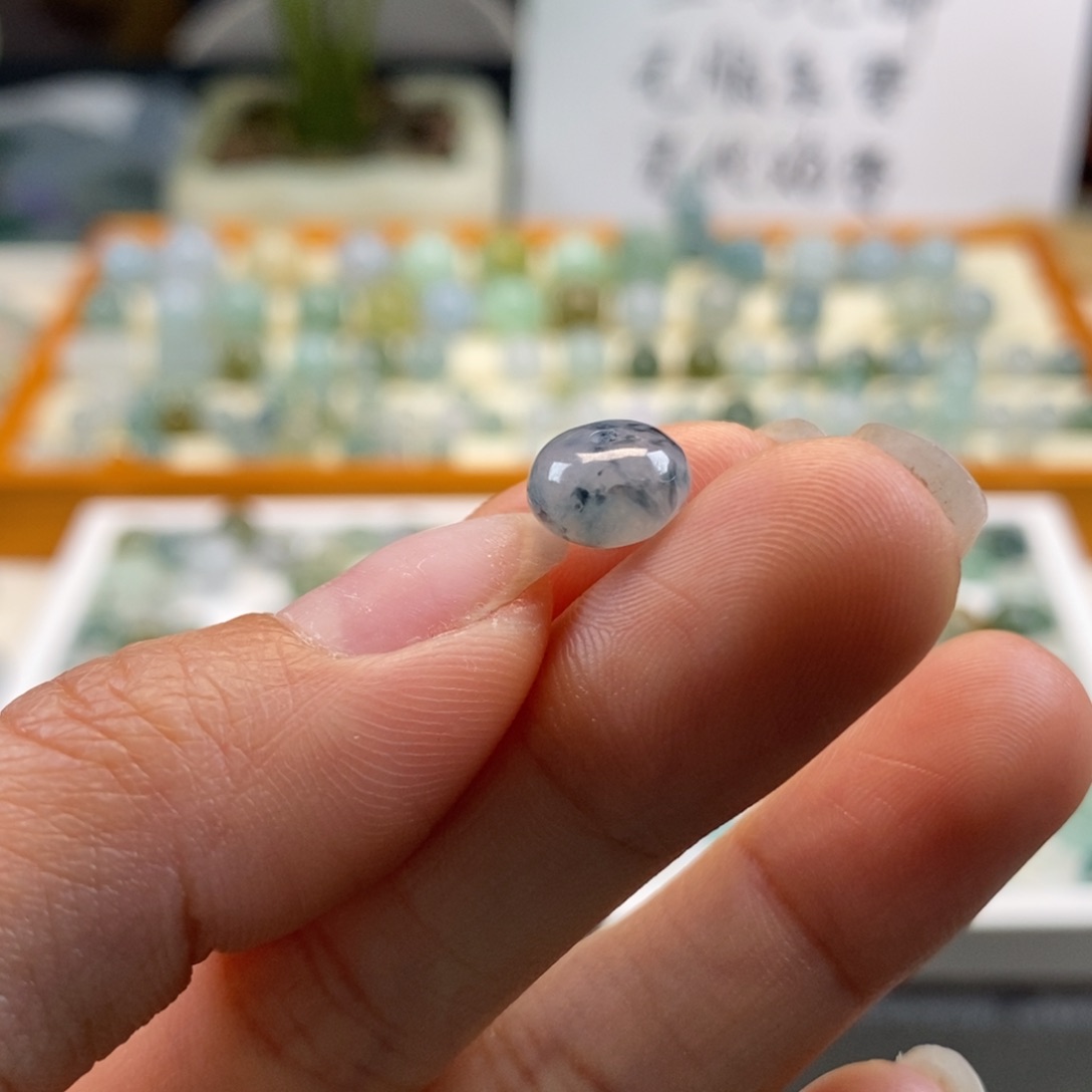 翡翠散珠天然翡翠水墨画鼓珠9,1×5.5