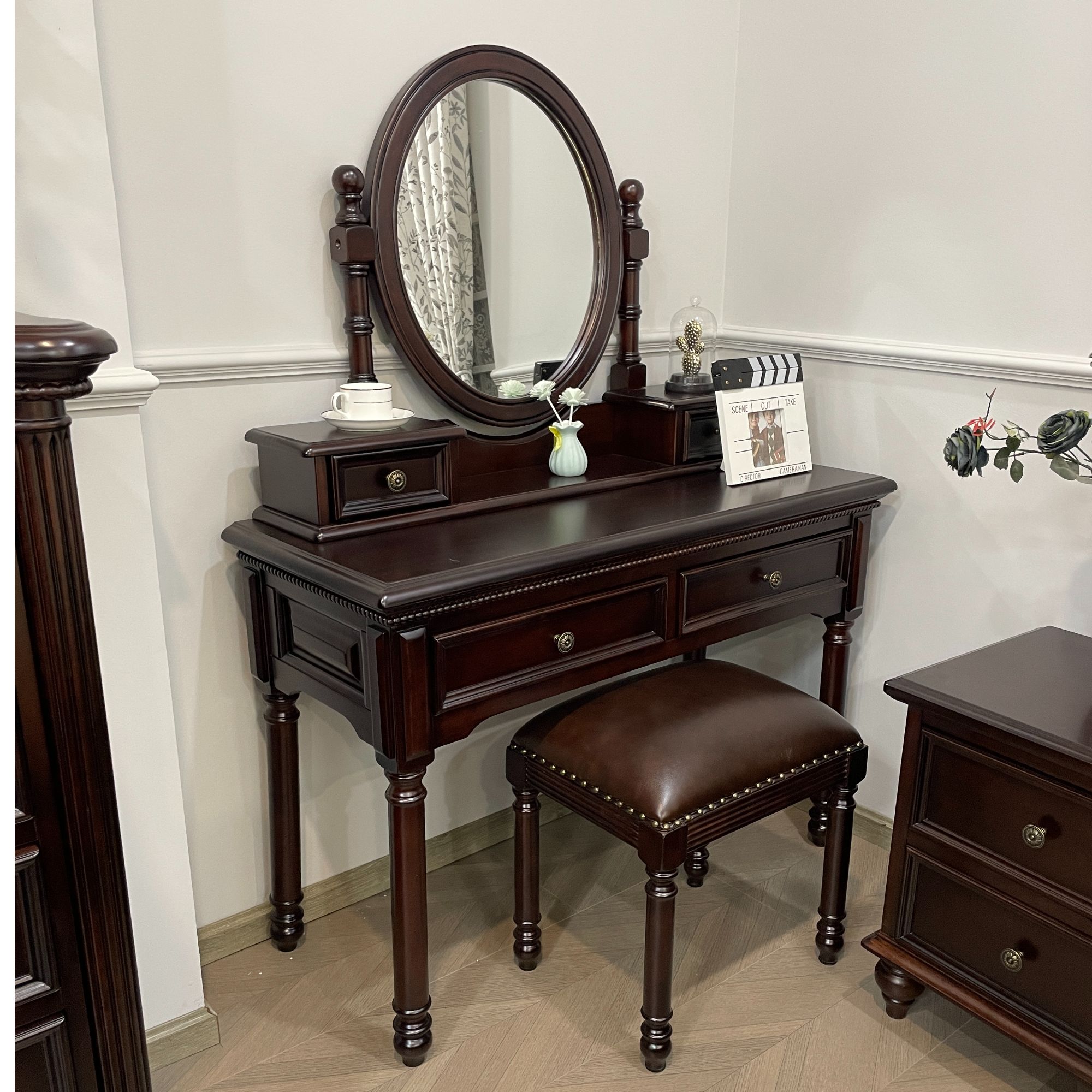 大美风复古全实木梳妆台美式简约梳妆台卧室做旧化妆台