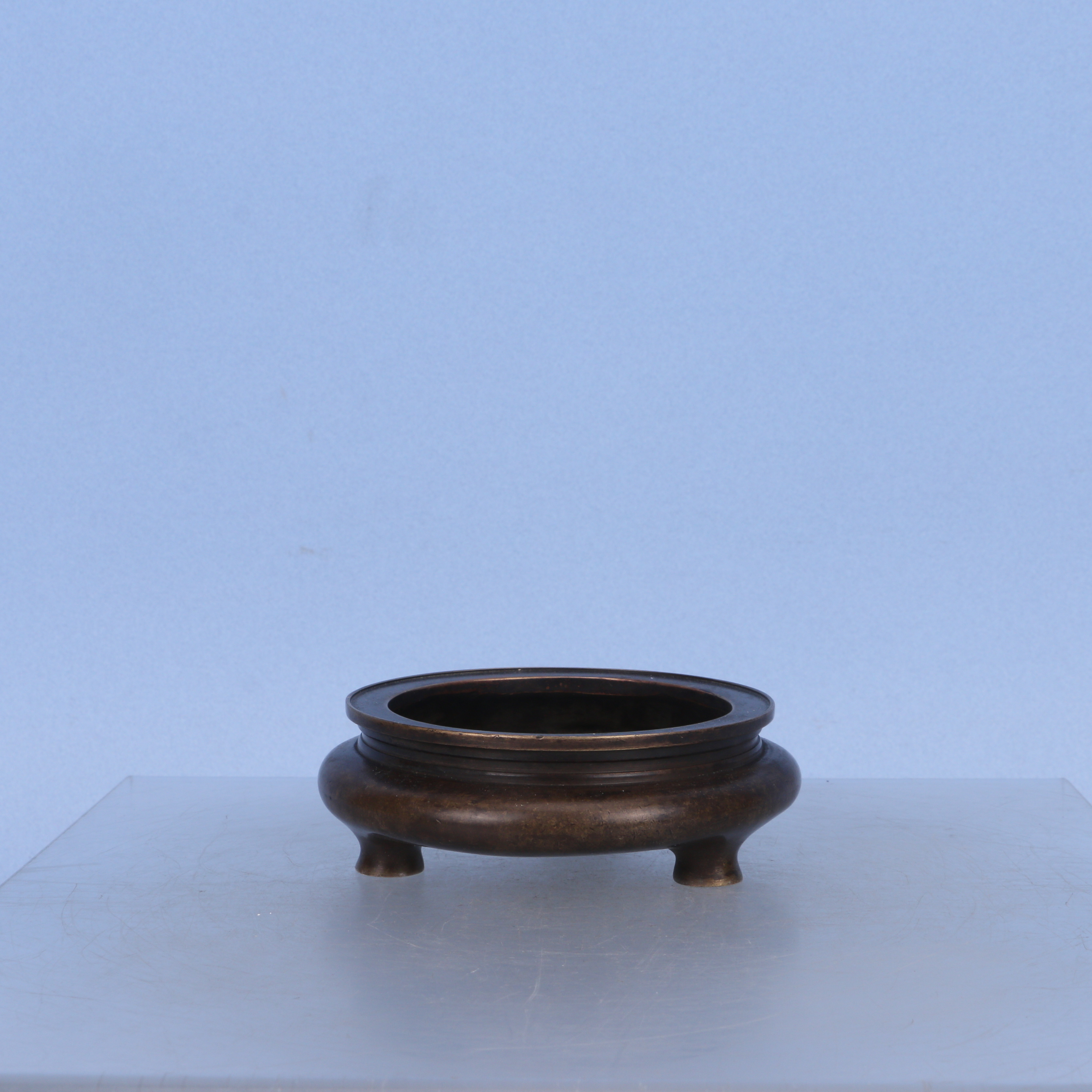 328  清   鬲式三足炉