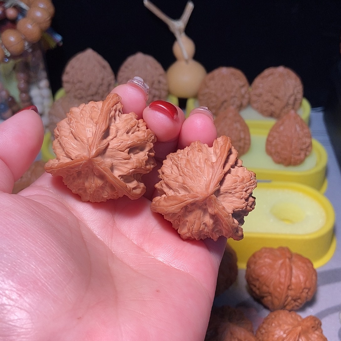 北***】文玩核桃吊坠盘山三棱