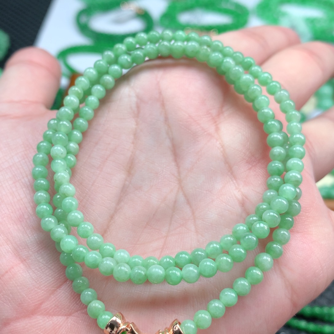 翡翠手链未镶嵌翡翠