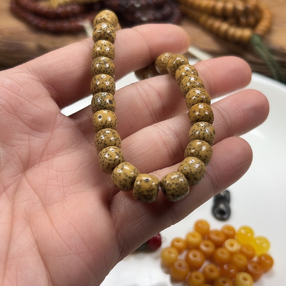 泥塑就***包泥塑工艺品（星星月月）