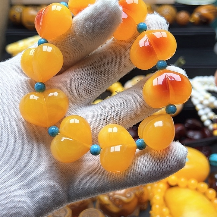 蜜蜡未镶嵌颈饰蜜蜡