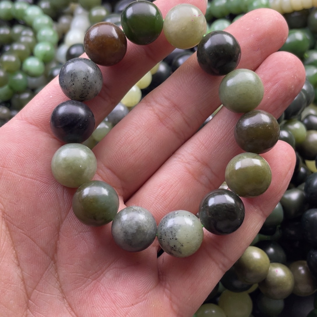 和田玉手串未镶嵌醉**尘