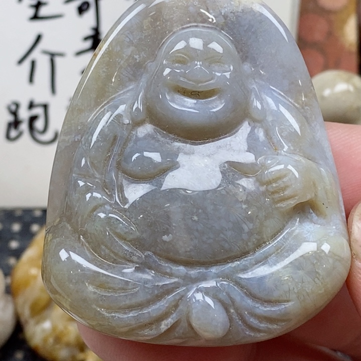 颈饰未镶嵌硅化珊瑚（珊瑚玉）