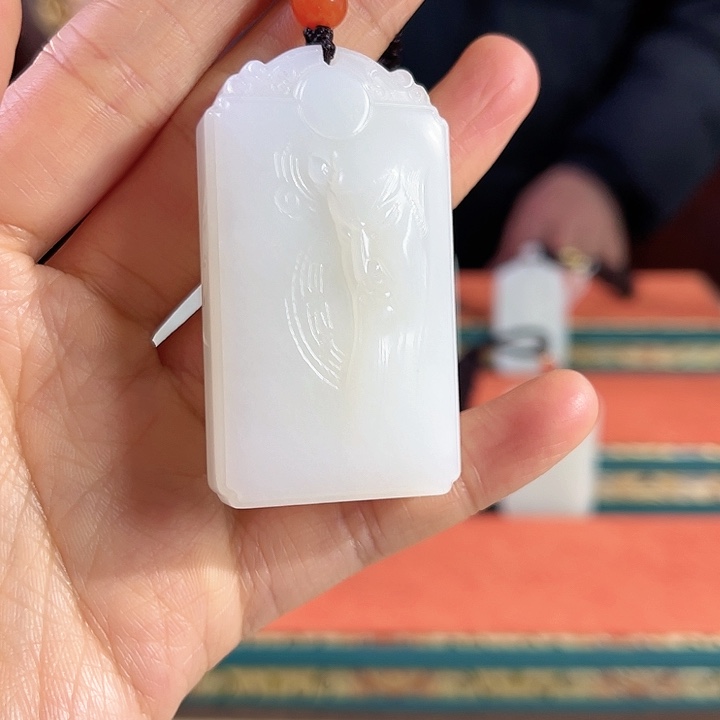 和田玉吊坠未镶嵌